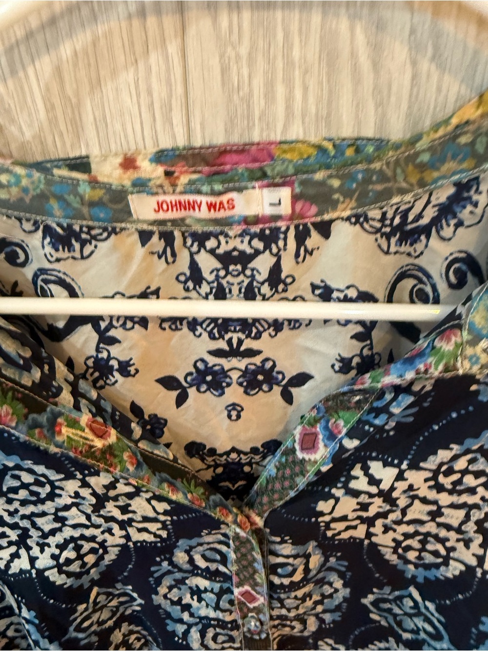 Johnny Was Silk Short sleeve button down floral batik flowy boho shirt L - Picture 6 of 8